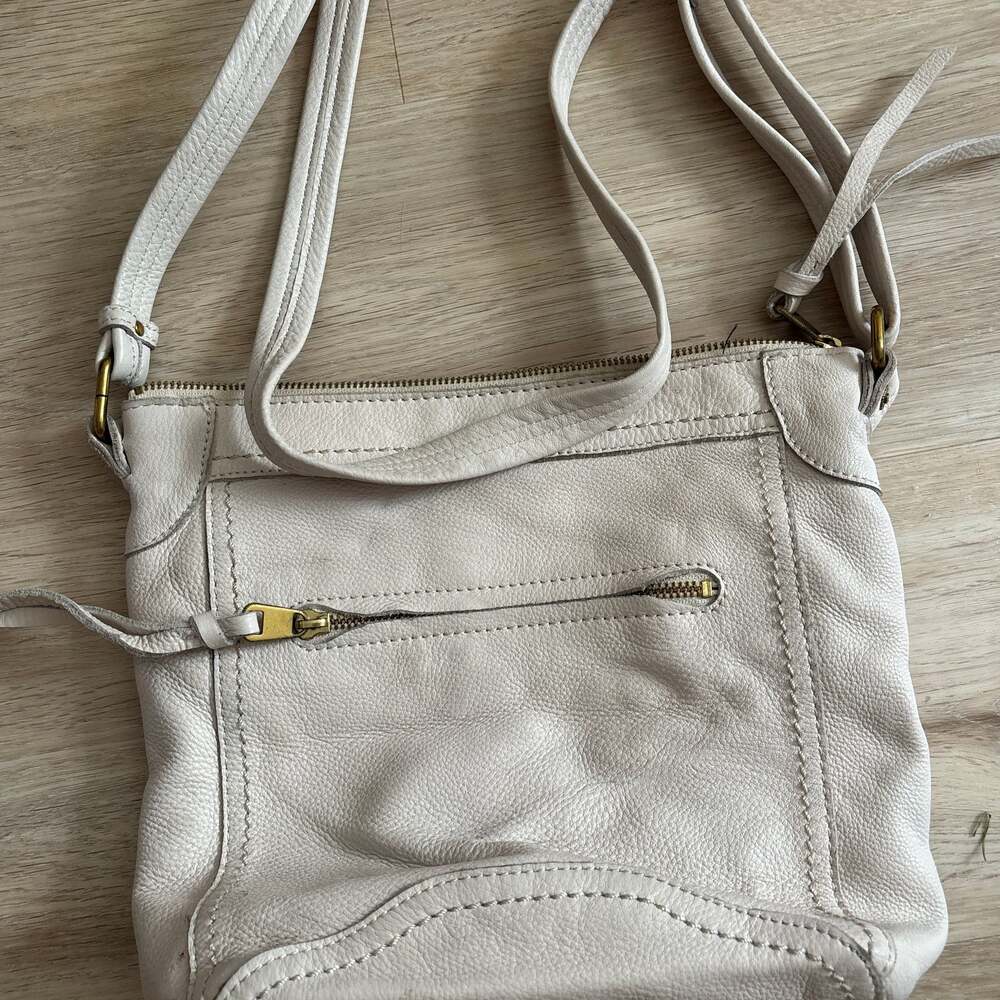 The Sak Leather Crossbody Bag | Cream Off-White Pebbled Leather Adjustable Strap